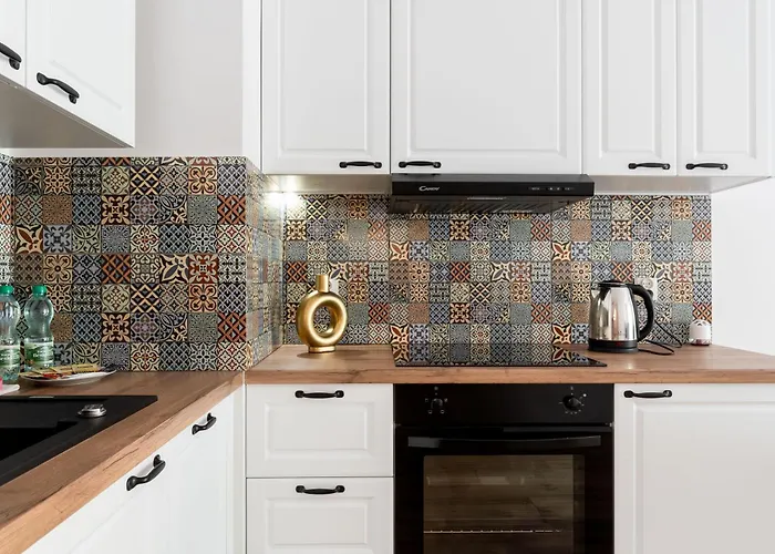 Apartamento Czerwone Maki With Garden By Bookinghost