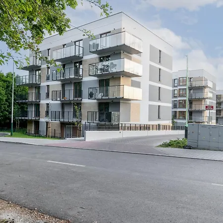 Czerwone Maki With Garden By Bookinghost Krakov